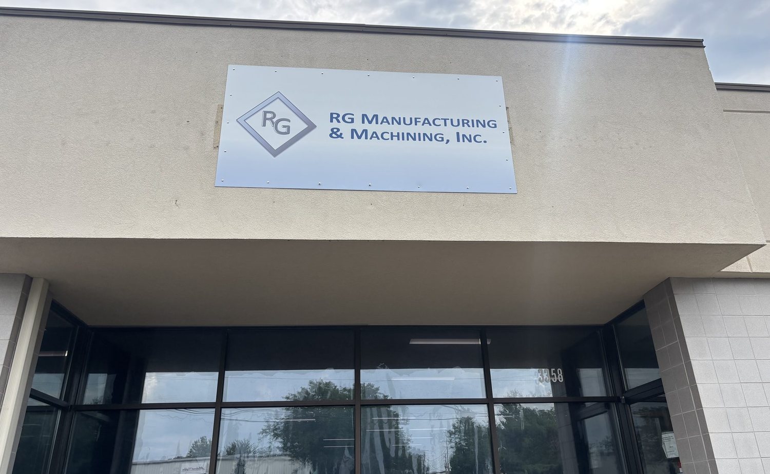 The entrance to RG Manufacturing and Machining at 3358 N. Publishers Drive, Rockford, Illinois